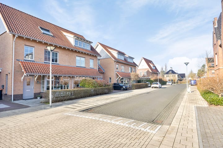 Photo 60 of Tooroplaan 6