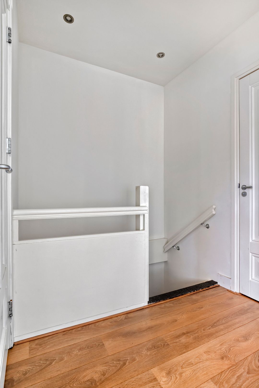 Foto 32 van Van den Broekelaan 1