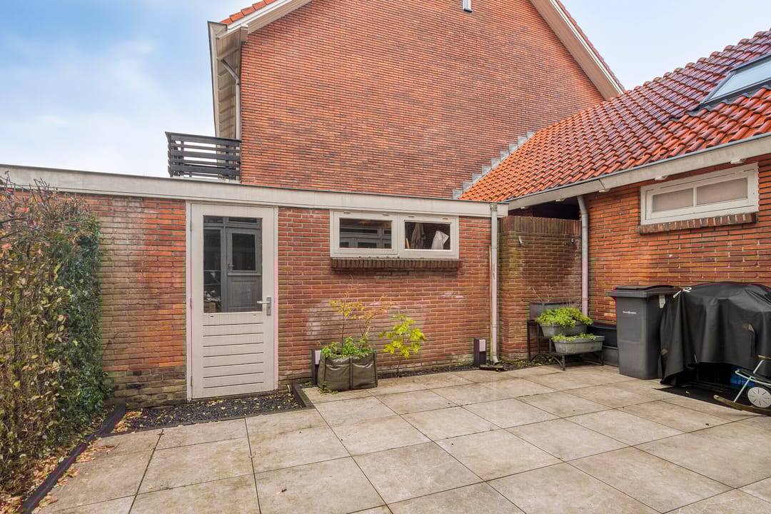 Foto 11 van Van den Broekelaan 1