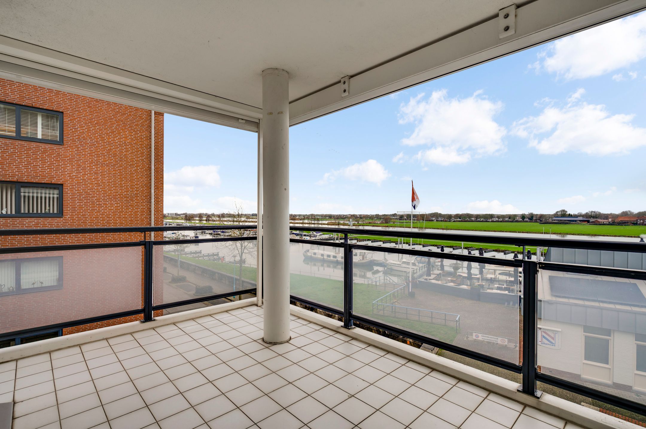 Foto 27 van Maasboulevard 11