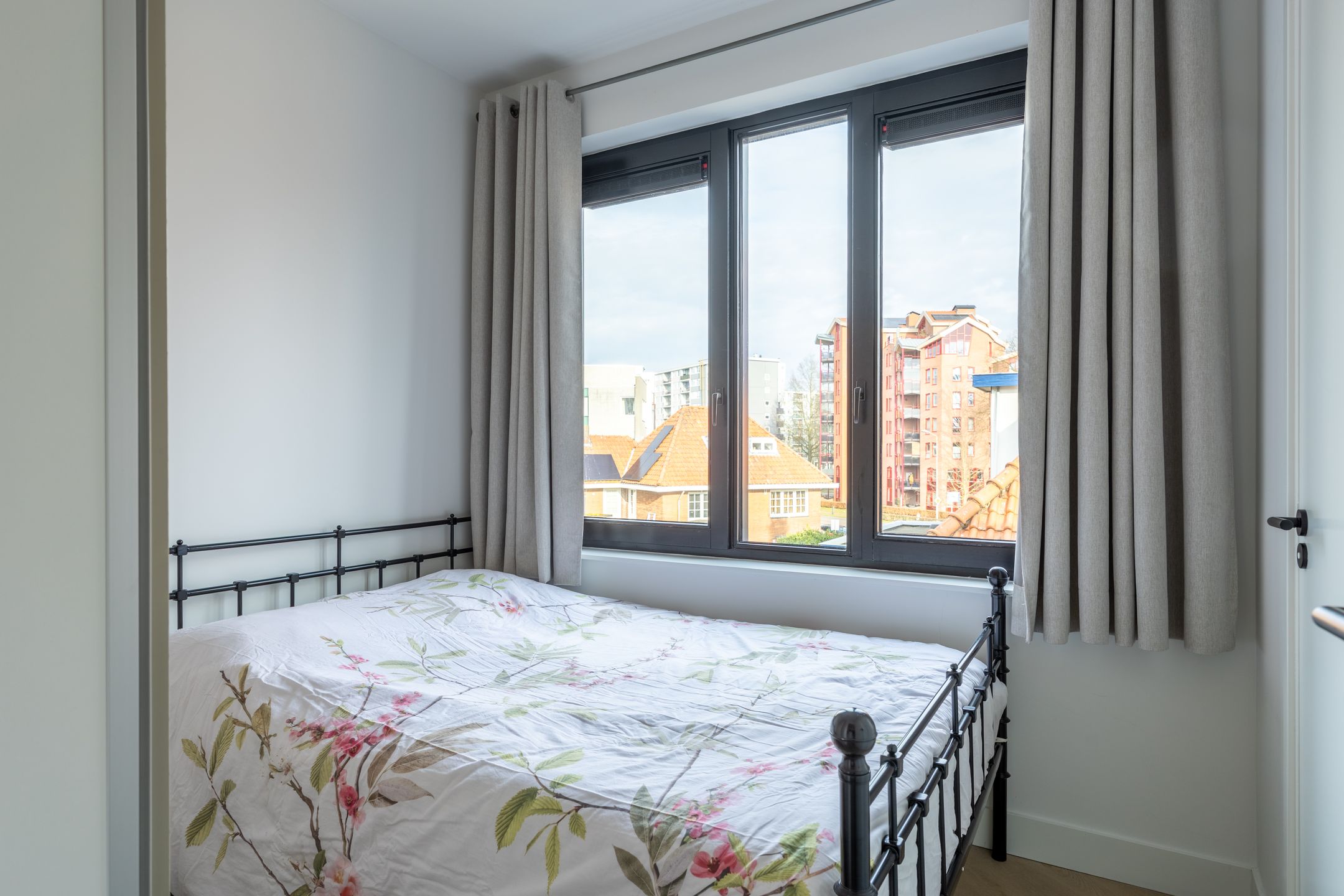 Photo 6 of Rechterstraat 67-08