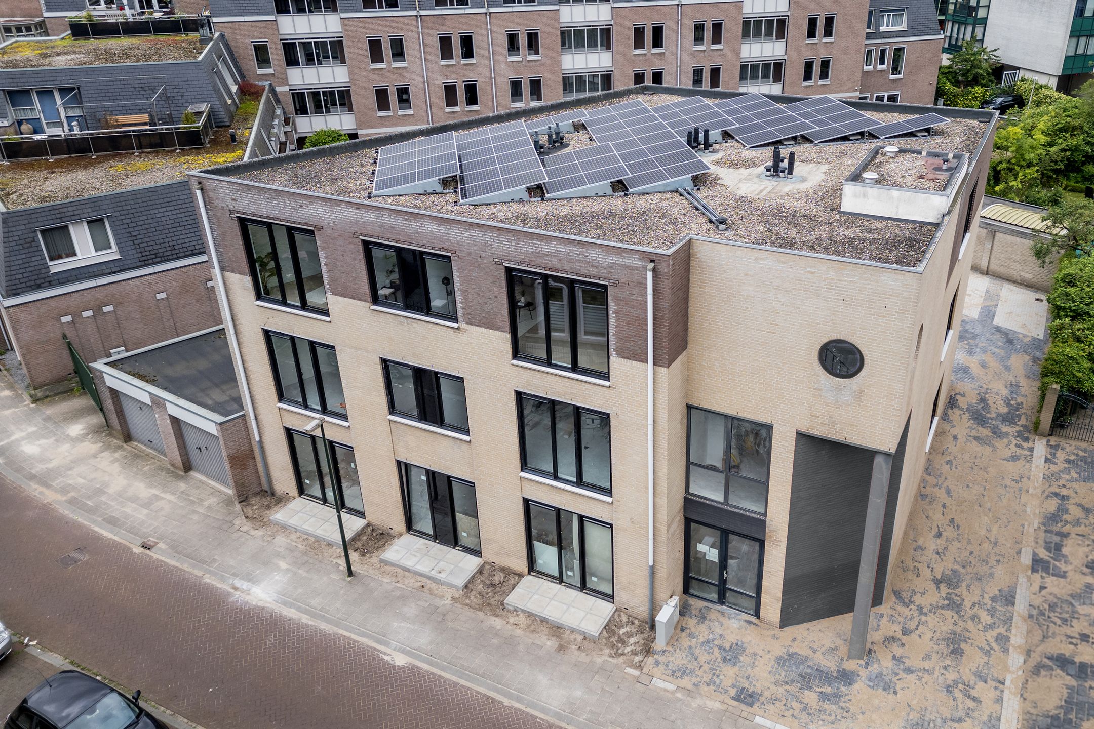 Photo 9 of Rechterstraat 67-08