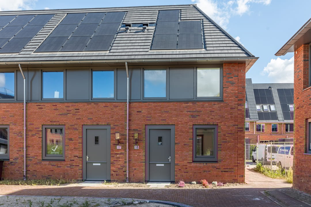 Photo 1 of Van Moorselplantsoen 18