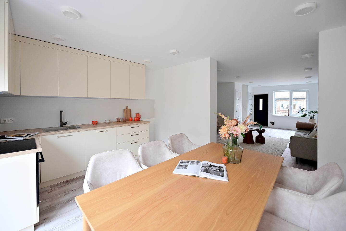 Photo 4 of Bellstraat 15