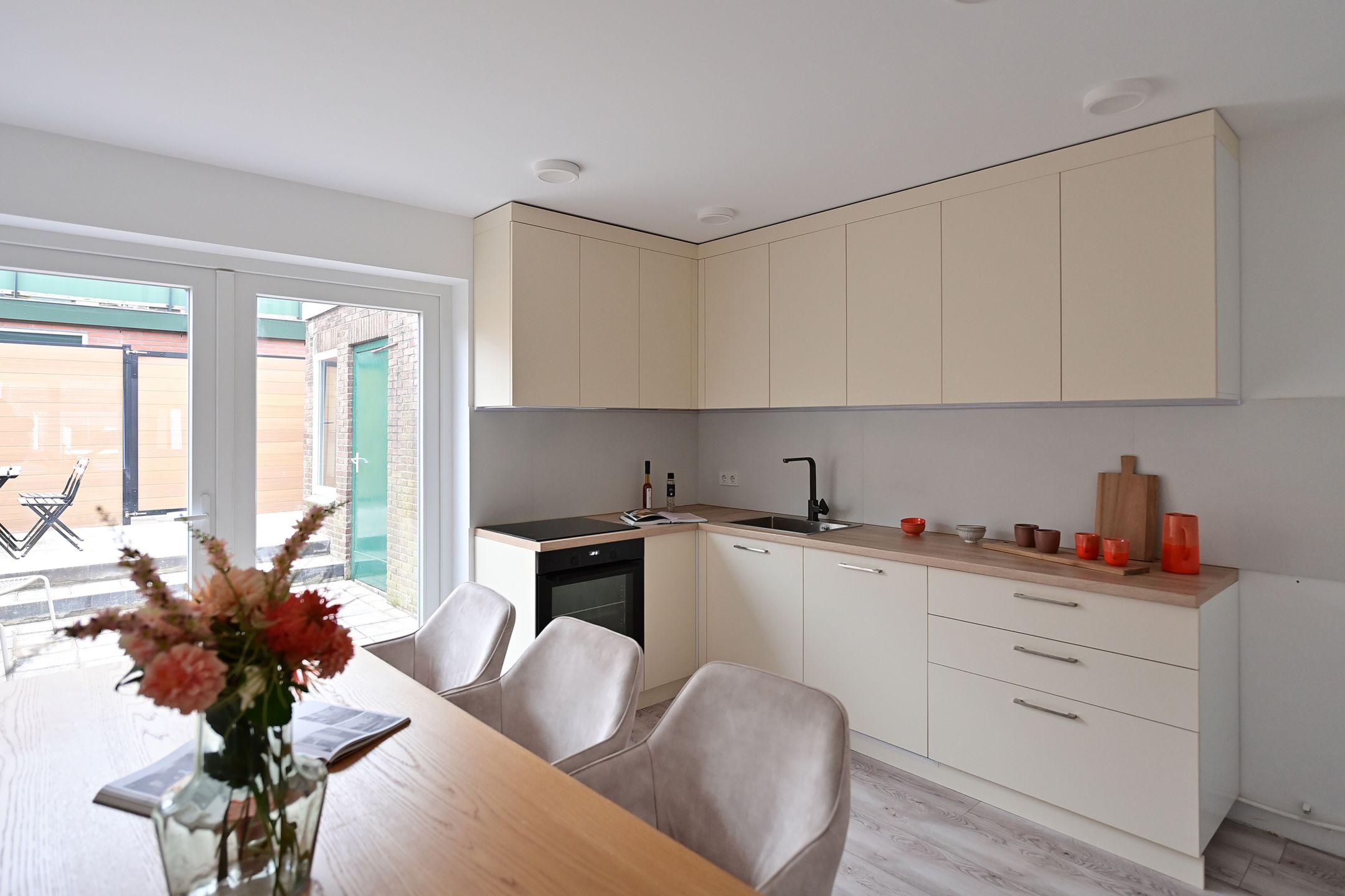 Photo 6 of Bellstraat 15