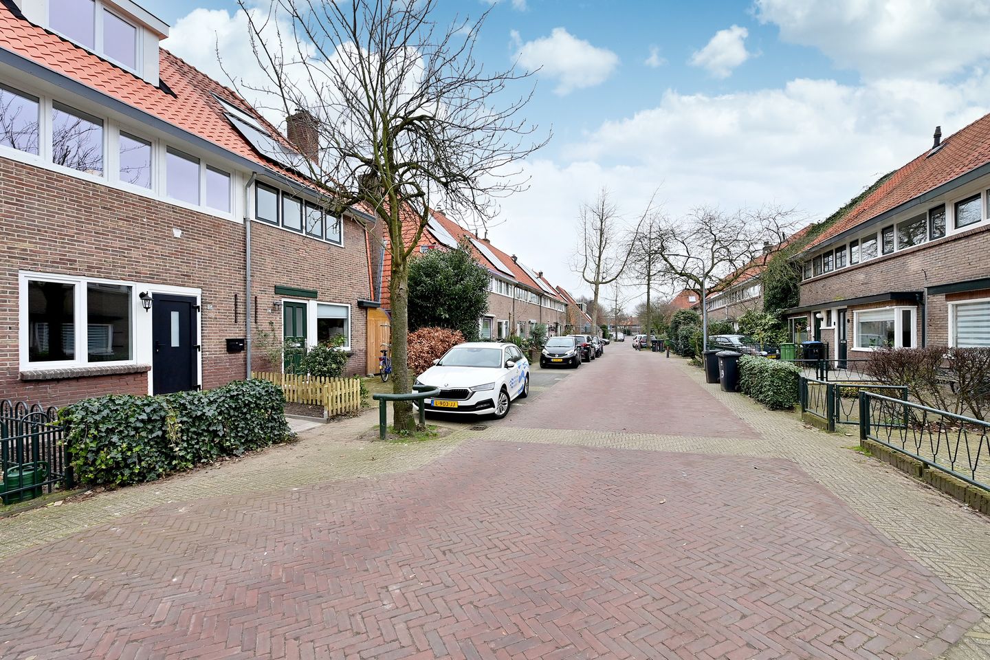 Photo 19 of Bellstraat 15