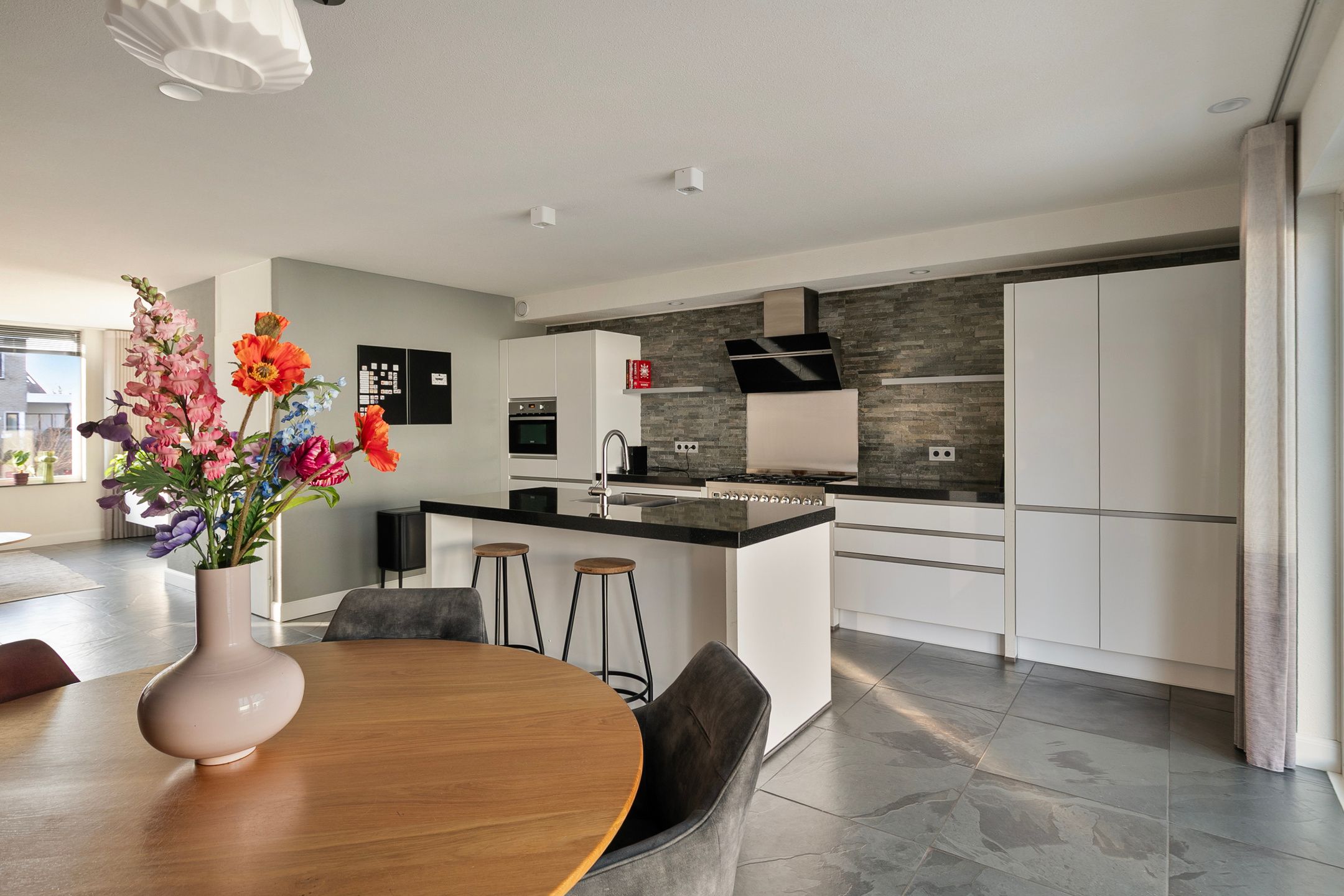 Foto 18 van Dr. W.M. Verhaarlaan 80