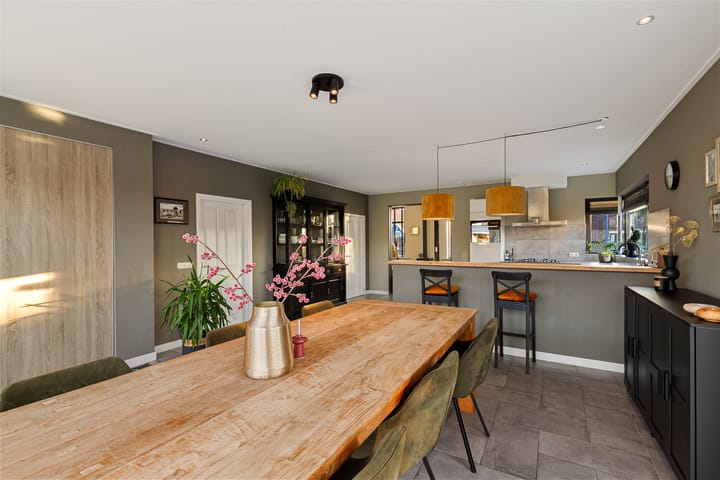 Foto 9 van Hoofdweg 41