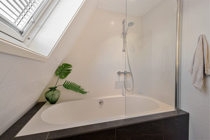 Foto 30 van Hoofdweg 41