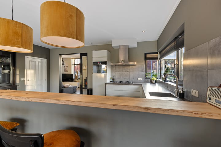 Foto 10 van Hoofdweg 41