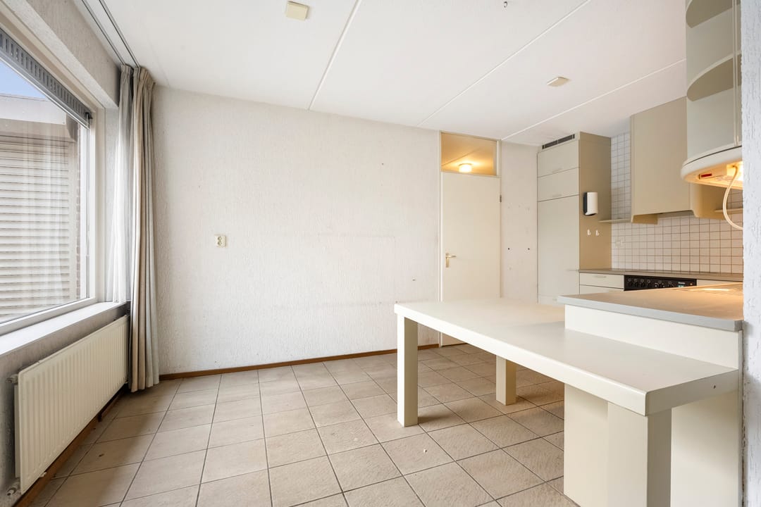 Photo 11 of Van der Weidenlaan 7