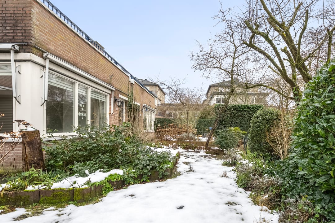 Photo 23 of Van der Weidenlaan 7