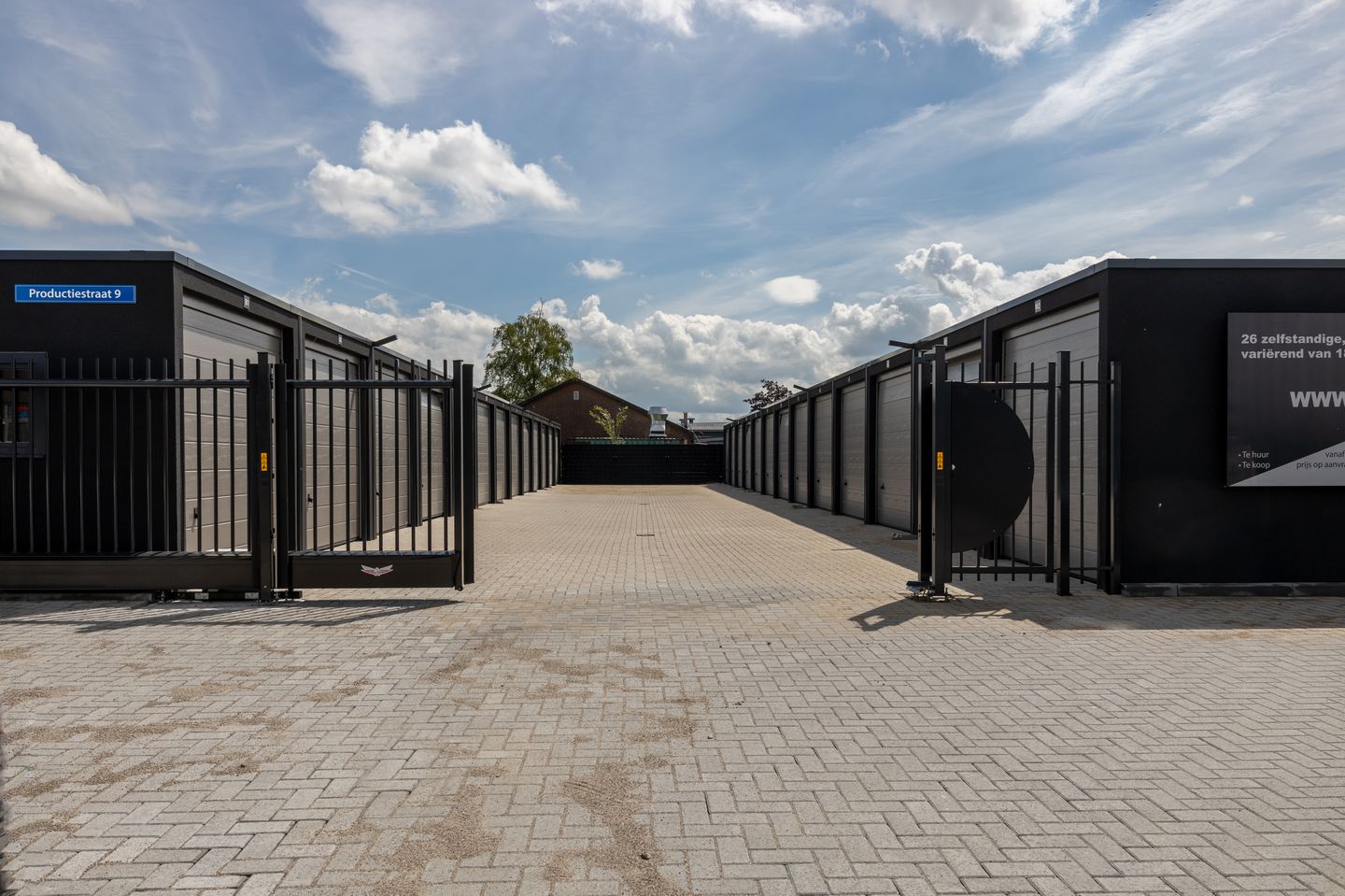 View photo 1 of Productiestraat 9