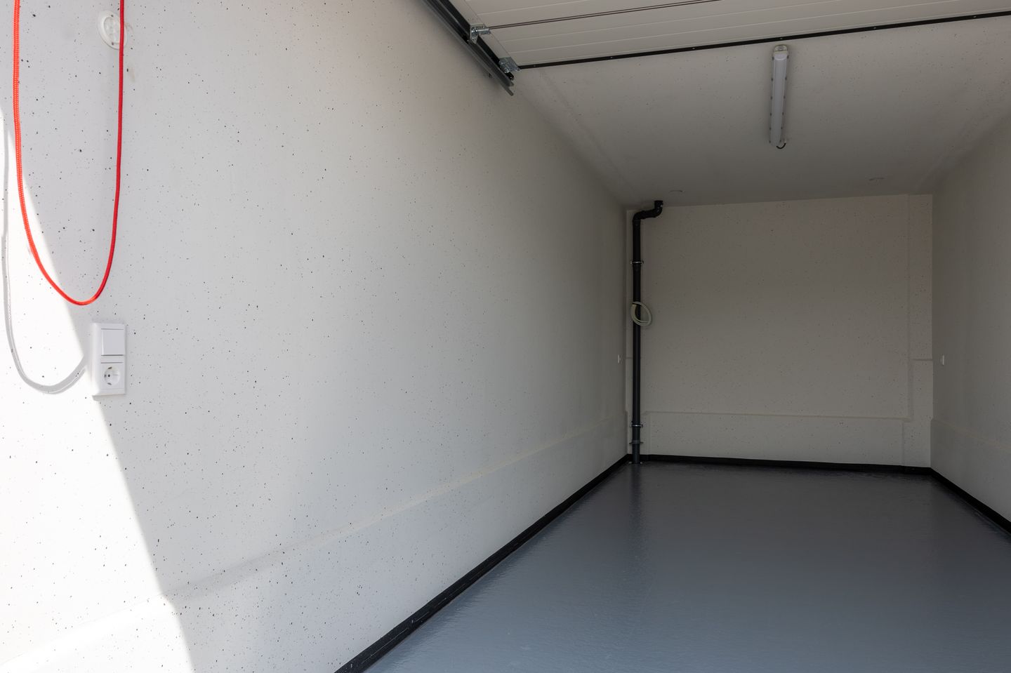 View photo 2 of Productiestraat 9