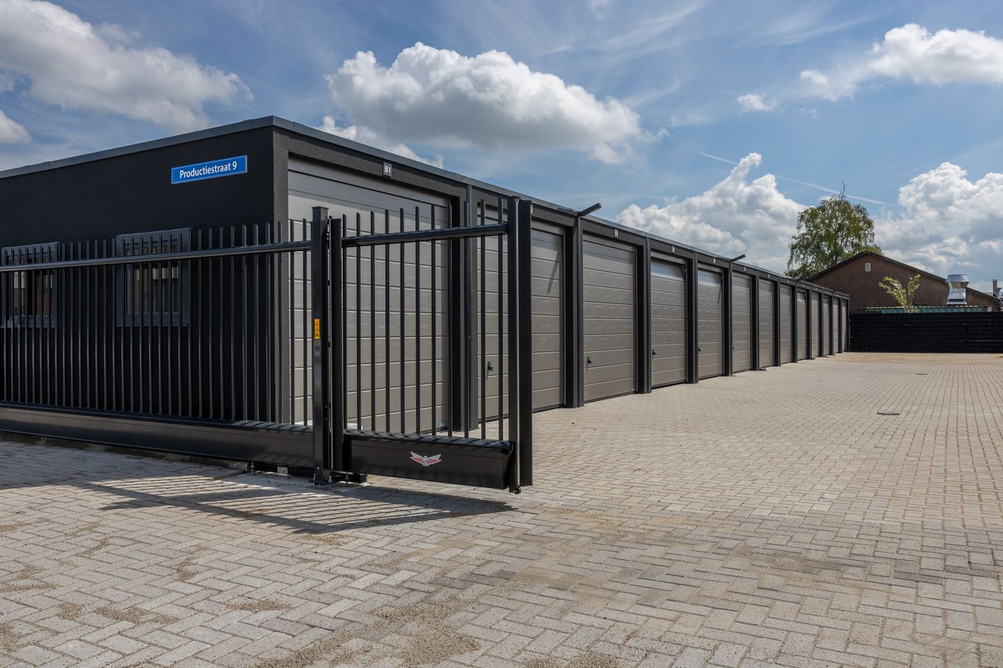 View photo 5 of Productiestraat 9