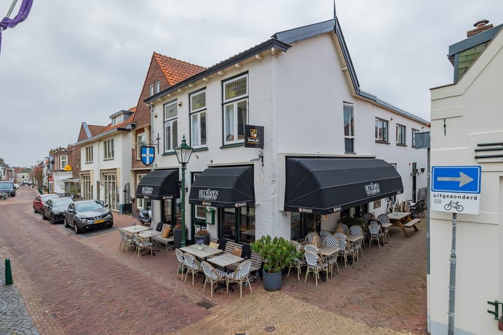 Dorpsstraat 90, Warmond