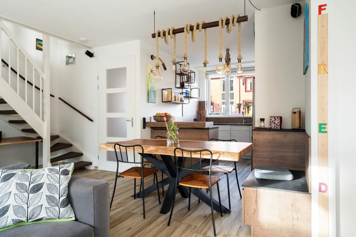 Photo 15 of De Does 8