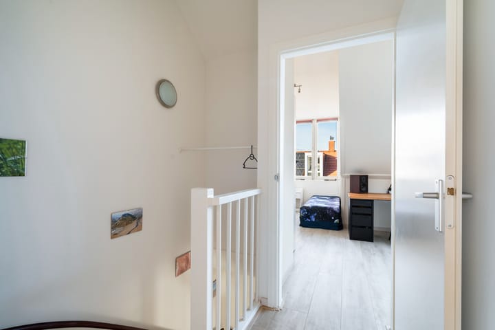 Photo 35 of De Does 8