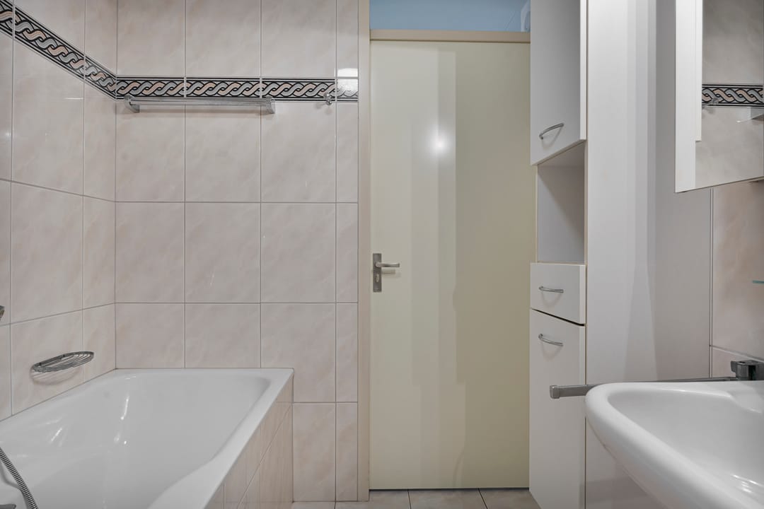 Photo 17 of Hoofdstraat 61-A