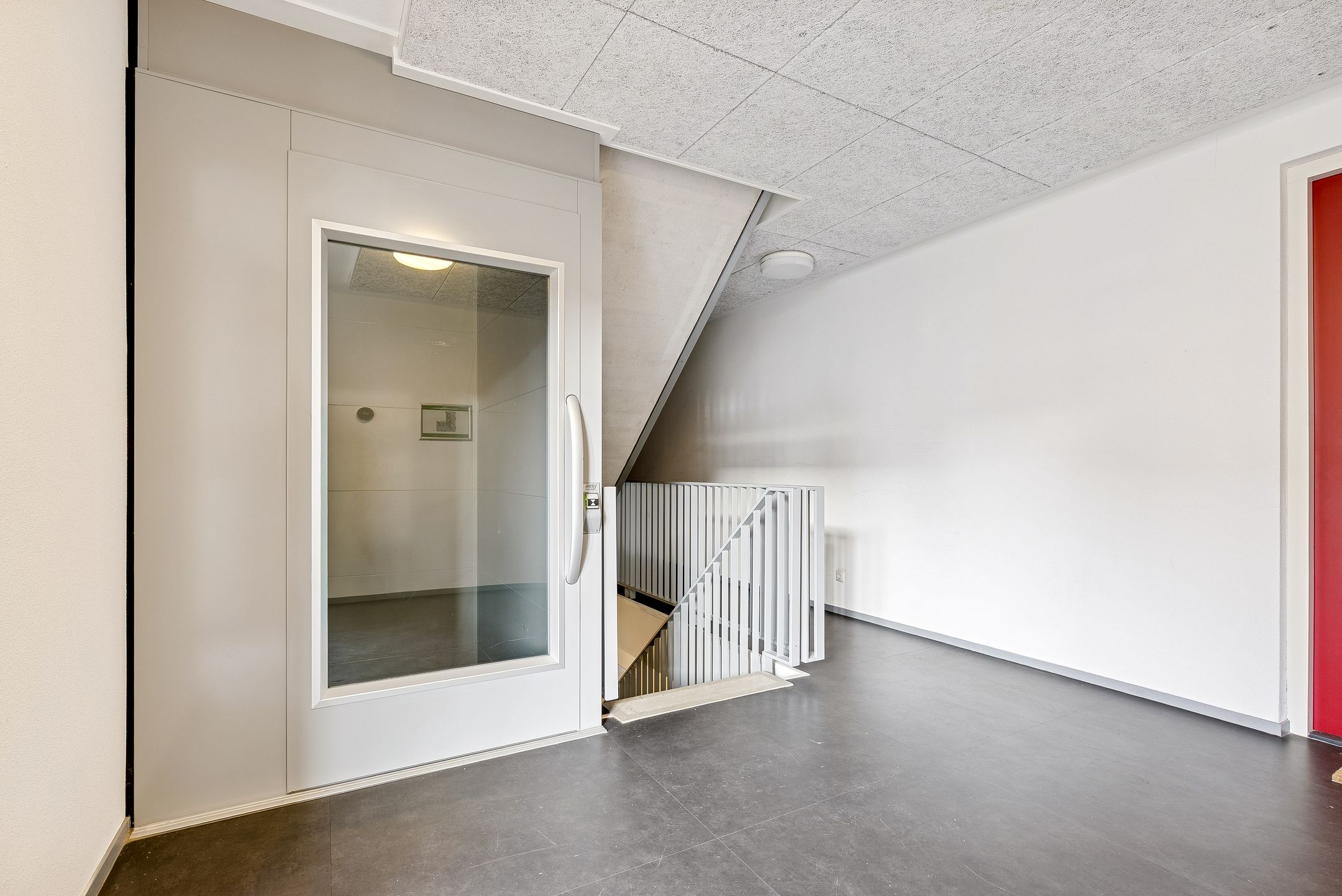 Foto 6 van San Marinostraat 25