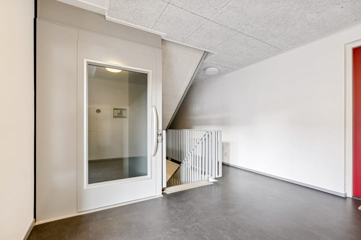 Foto 6 van San Marinostraat 25