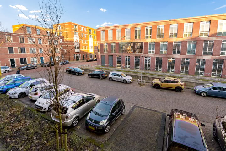 Foto 11 van San Marinostraat 25