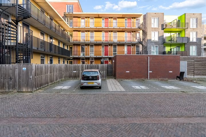 Foto 34 van San Marinostraat 25