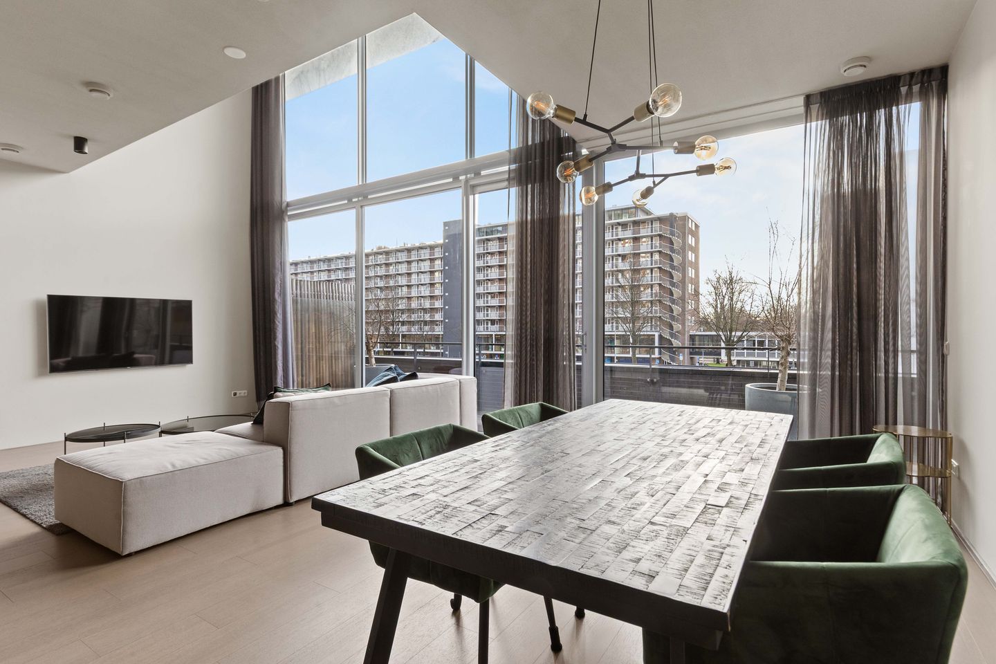 Foto 10 van George Gershwinlaan 121