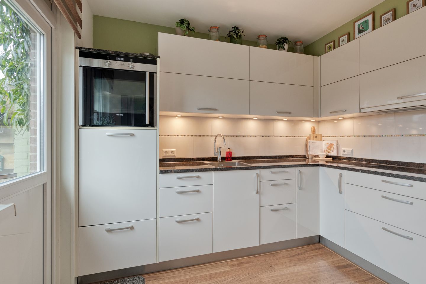 Photo 4 of De Hangaarts 63