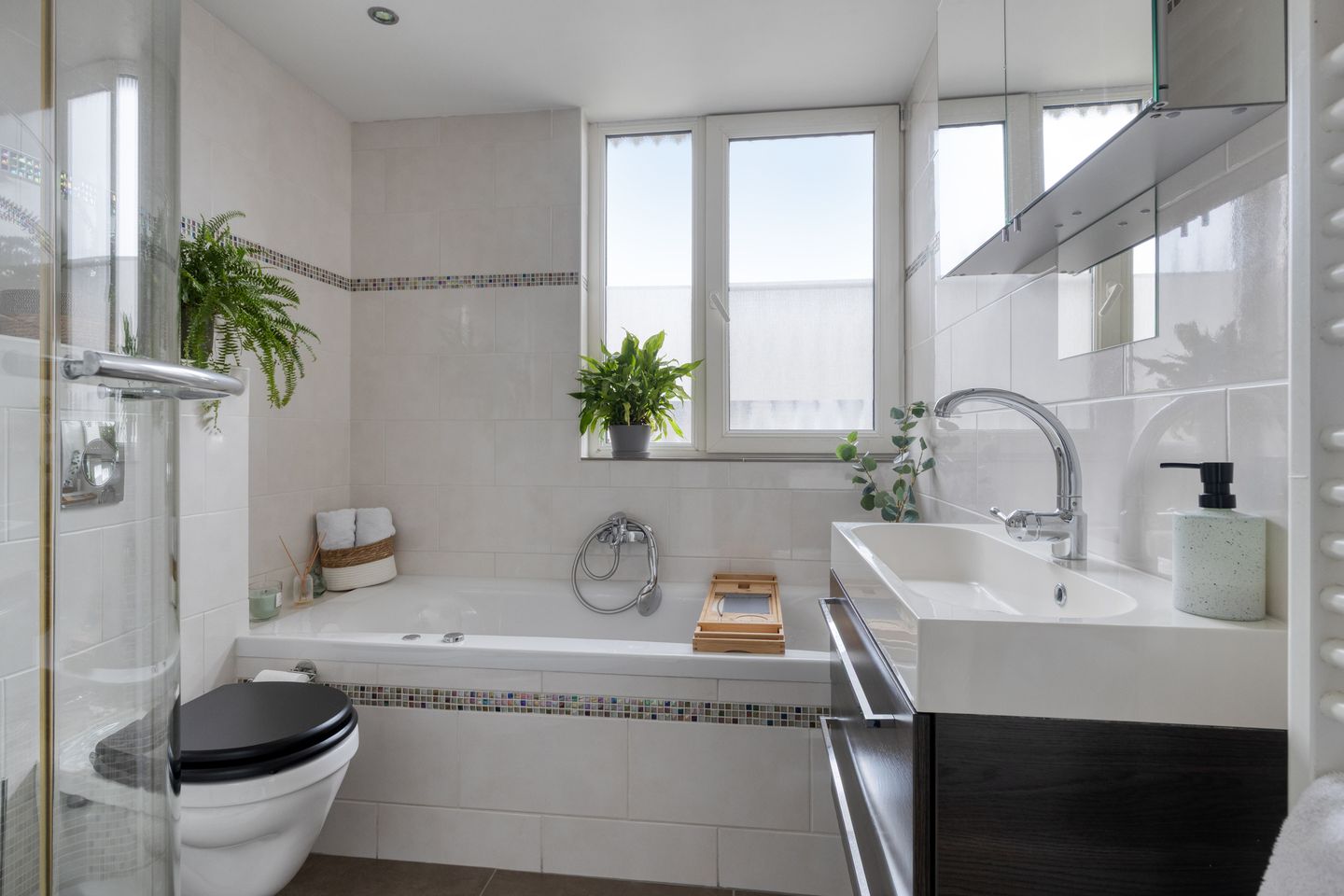 Photo 29 of De Hangaarts 63