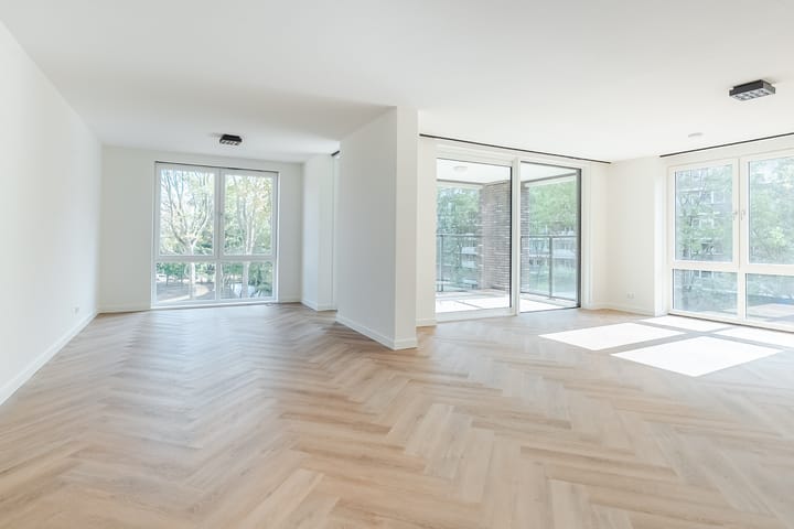 Photo 2 of Blinkert 99