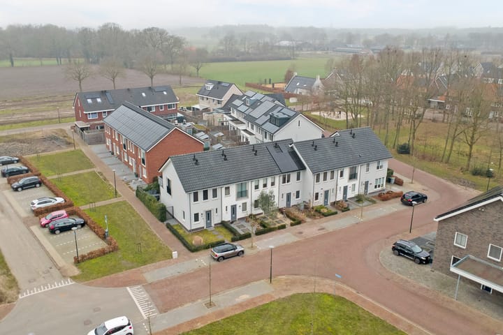 Foto 3 van Meiraap 58