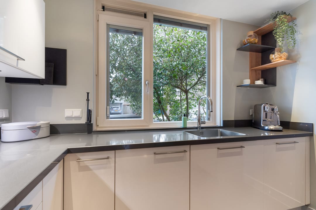 Photo 26 of J. Duikerstraat 7
