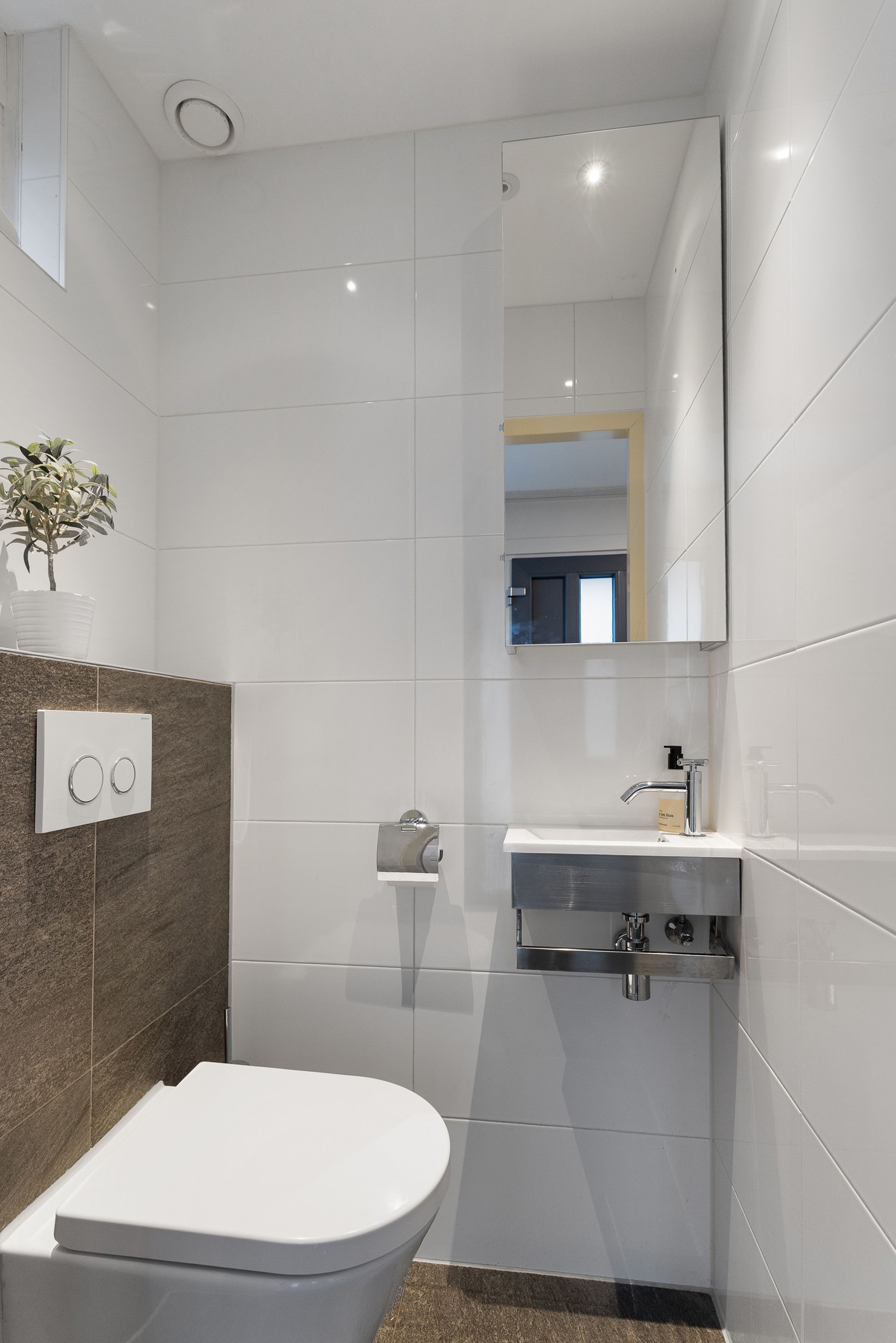 Photo 33 of J. Duikerstraat 7