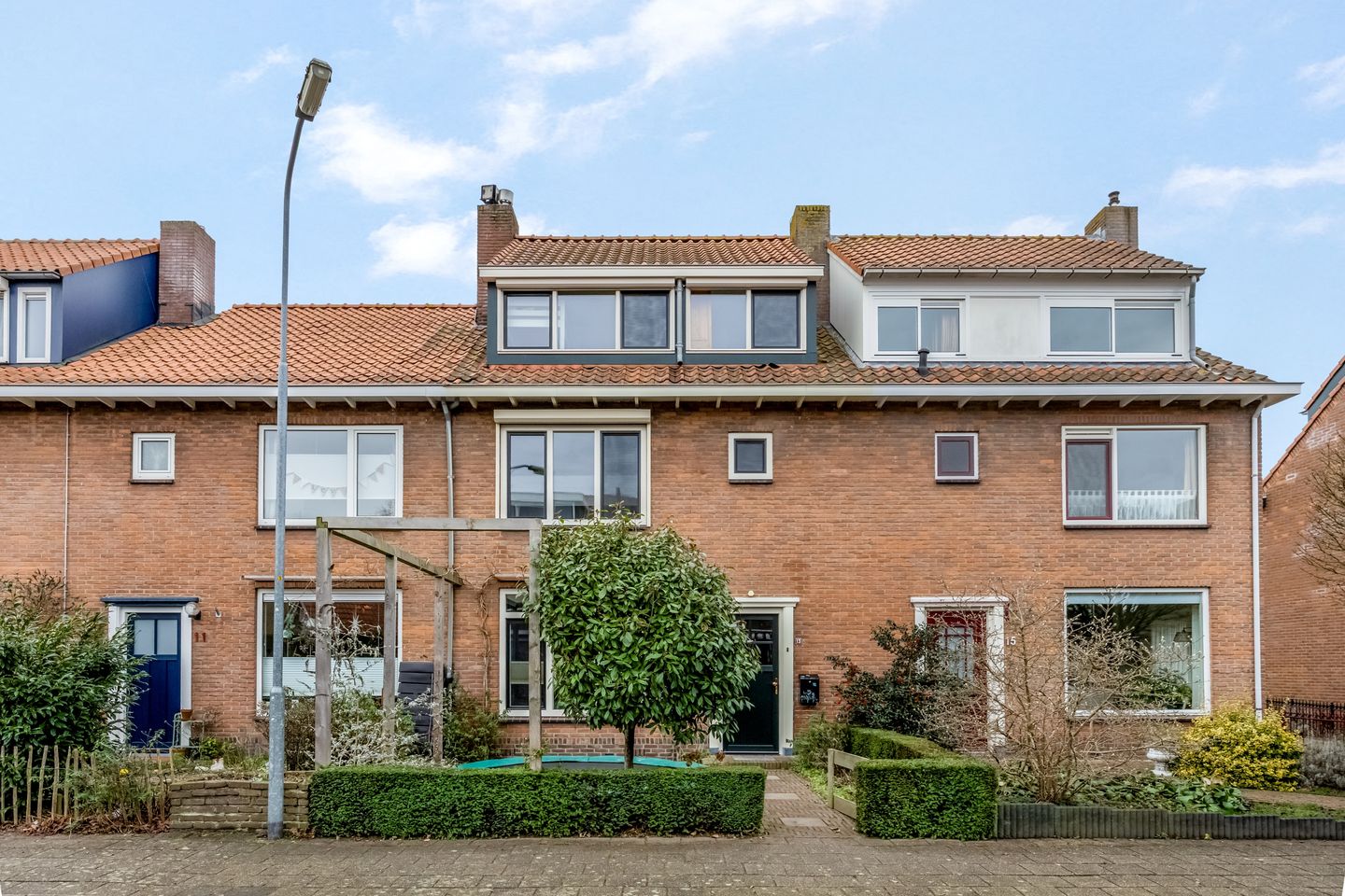 Foto 1 van Dahliastraat 13