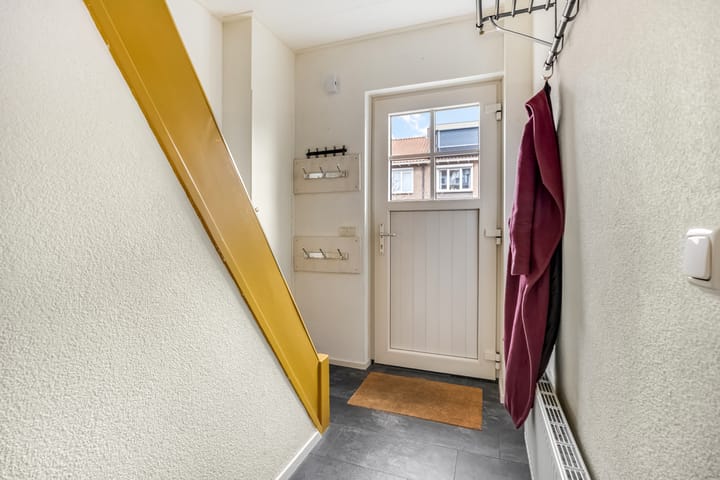 Foto 2 van Dahliastraat 13