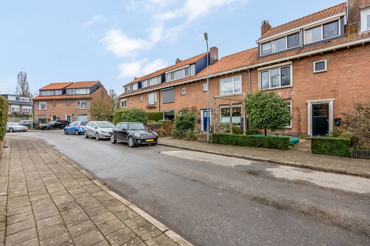 Foto 66 van Dahliastraat 13