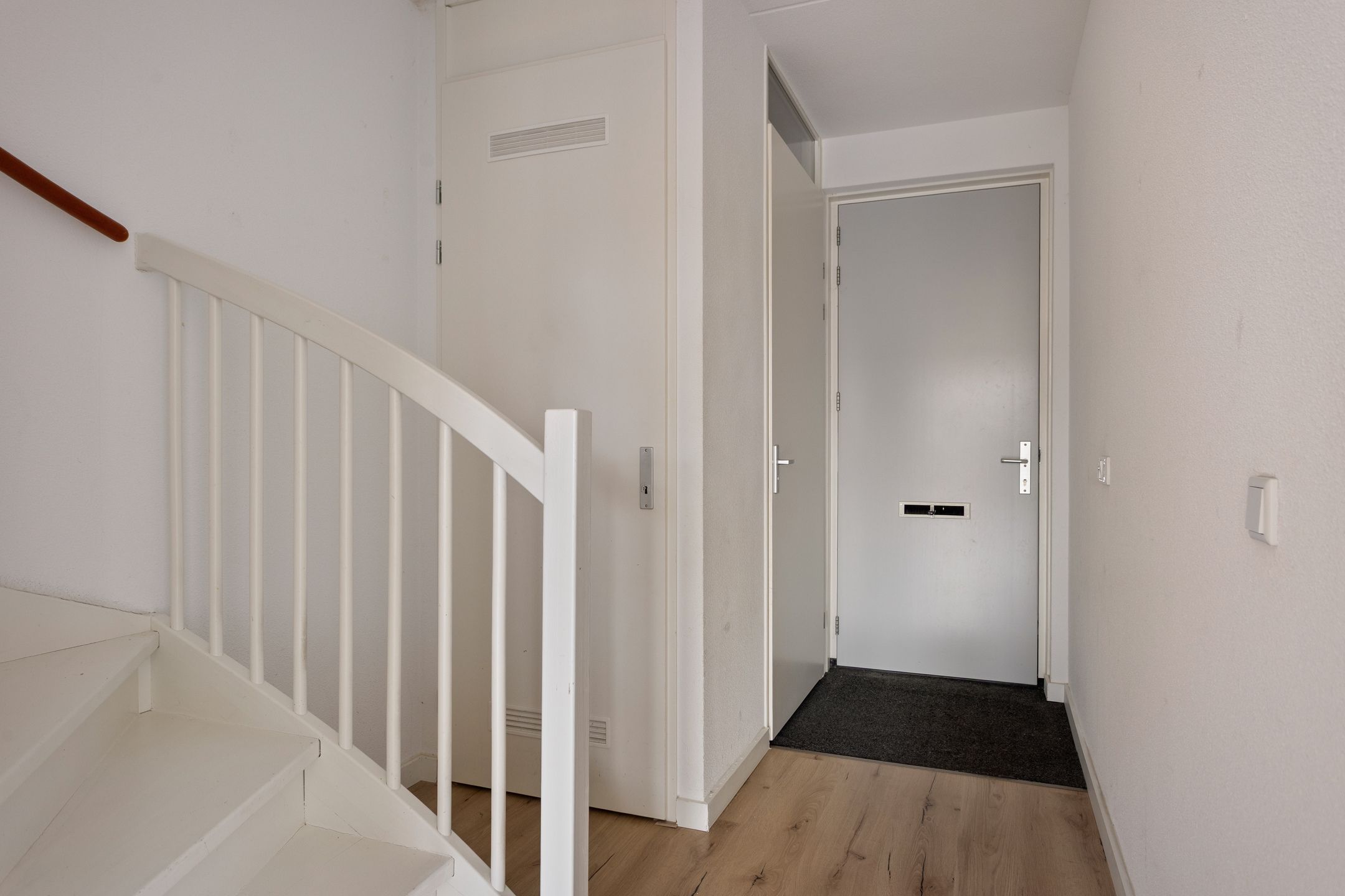 Photo 3 of Schouw 37 11