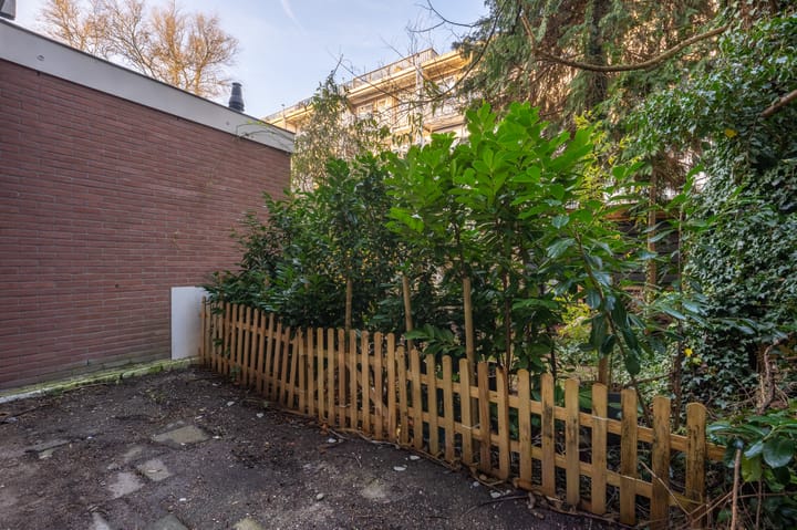 Photo 9 of Piet Gijzenbrugstraat 8-H