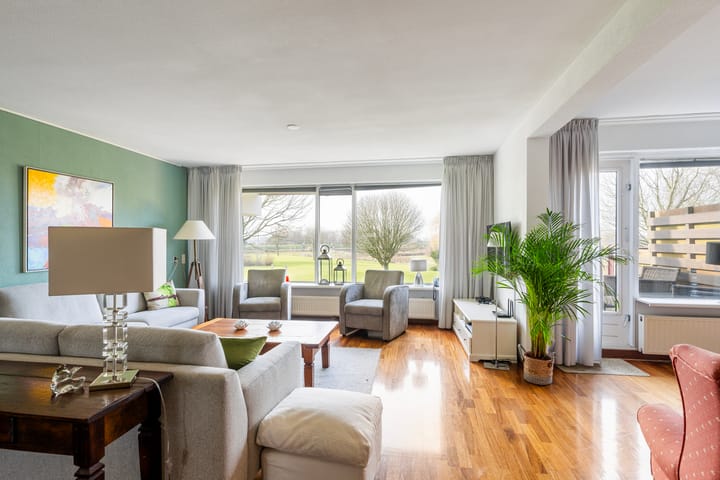 Foto 2 van Dr. Albert Schweitzerdreef 331