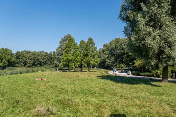 Photo 21 of Piet Gijzenbrugstraat 8-H