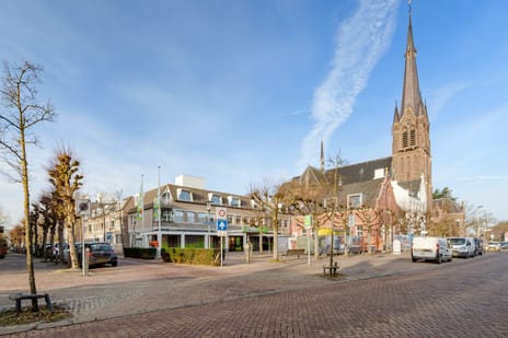 Withof 6 secondary image