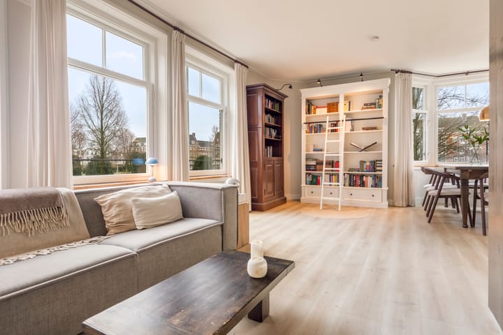 Photo 1 of Albert Neuhuysstraat 34-1