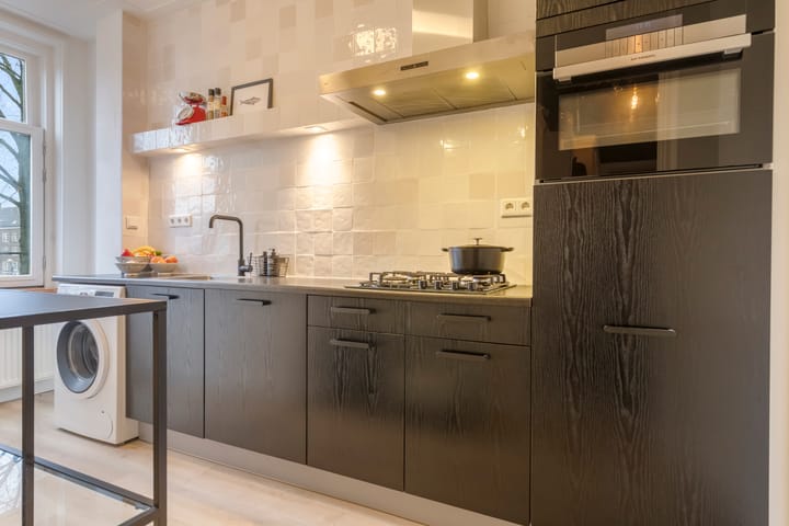 Photo 15 of Albert Neuhuysstraat 34-1