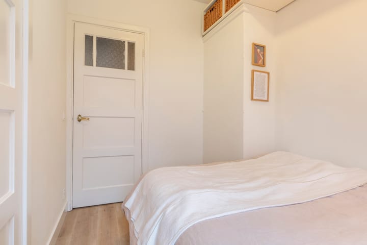 Photo 20 of Albert Neuhuysstraat 34-1