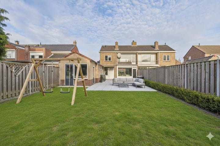 Photo 6 of Julianalaan 20