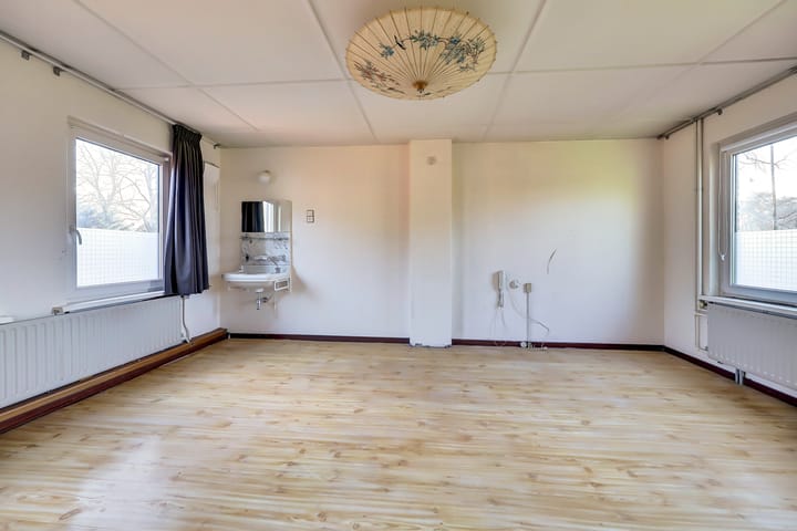 Photo 17 of Oosterhoutseweg 8