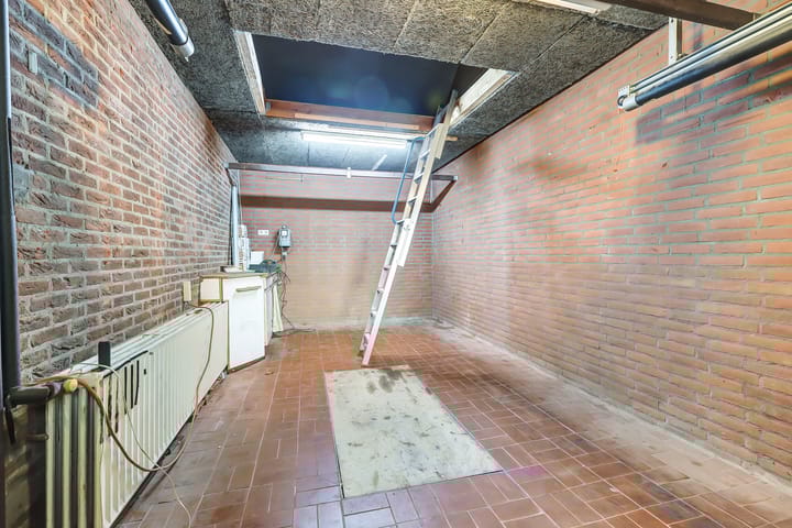 Photo 27 of Oosterhoutseweg 8