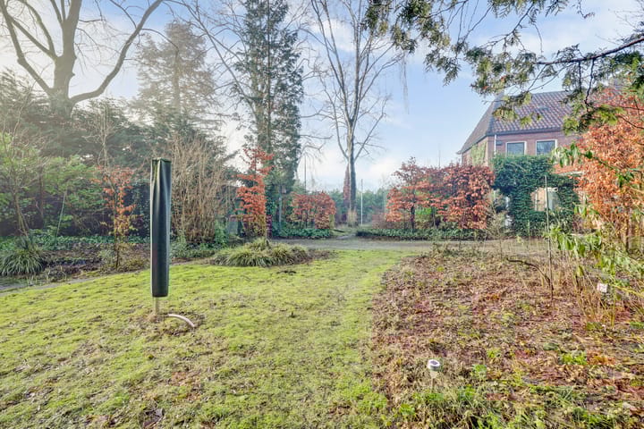 Photo 32 of Oosterhoutseweg 8