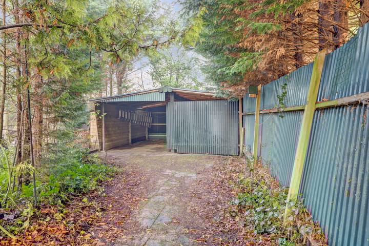 Photo 36 of Oosterhoutseweg 8